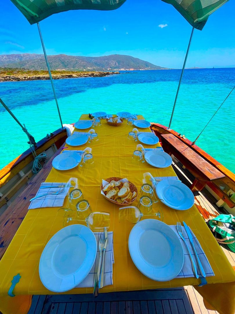 Tavola apparecchiata su Cassiopea